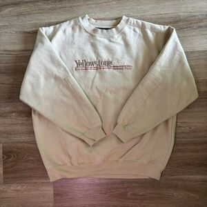 BasiX Yellow stone cream sweatshirt